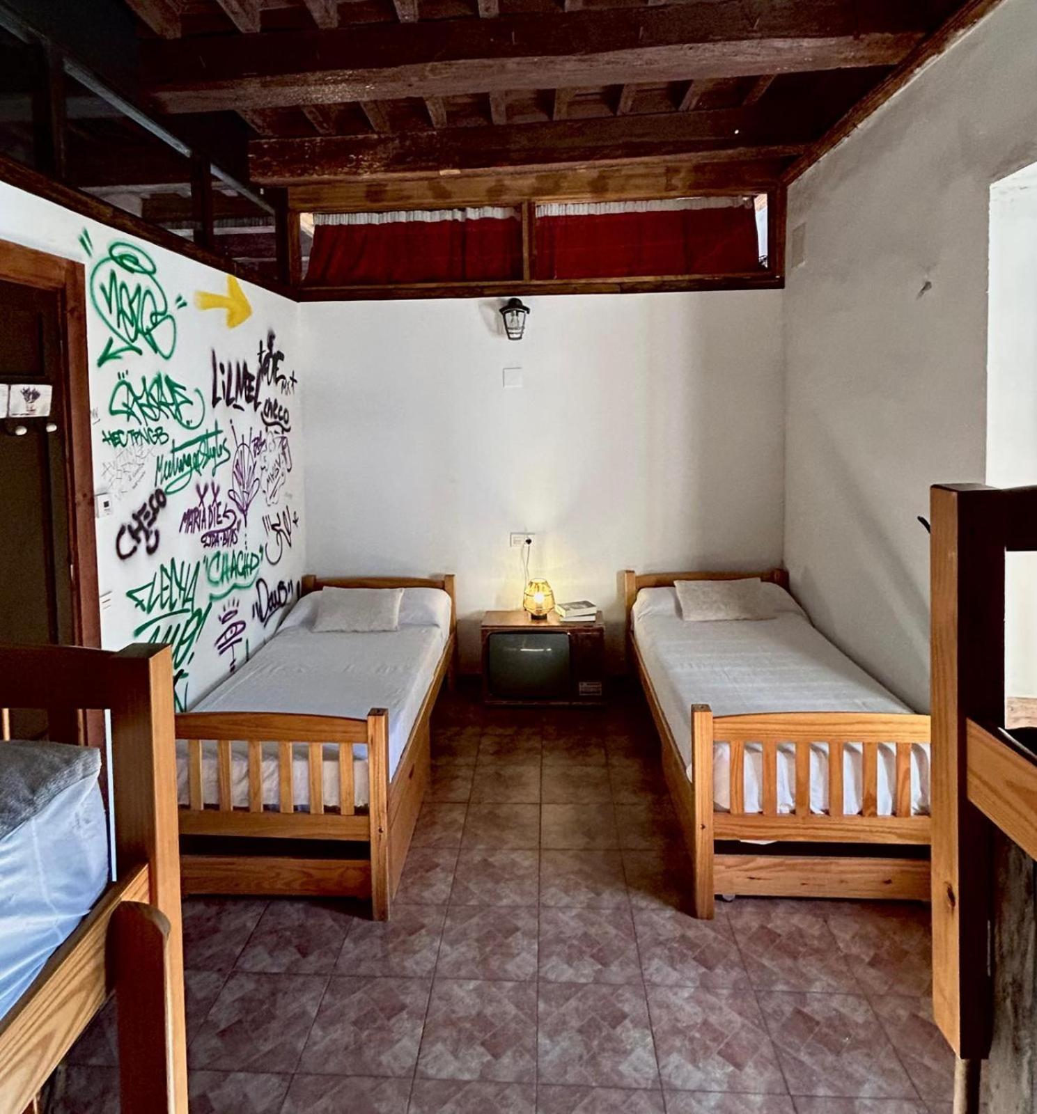 La Casona De La Luz Hostel Guadix Luaran gambar