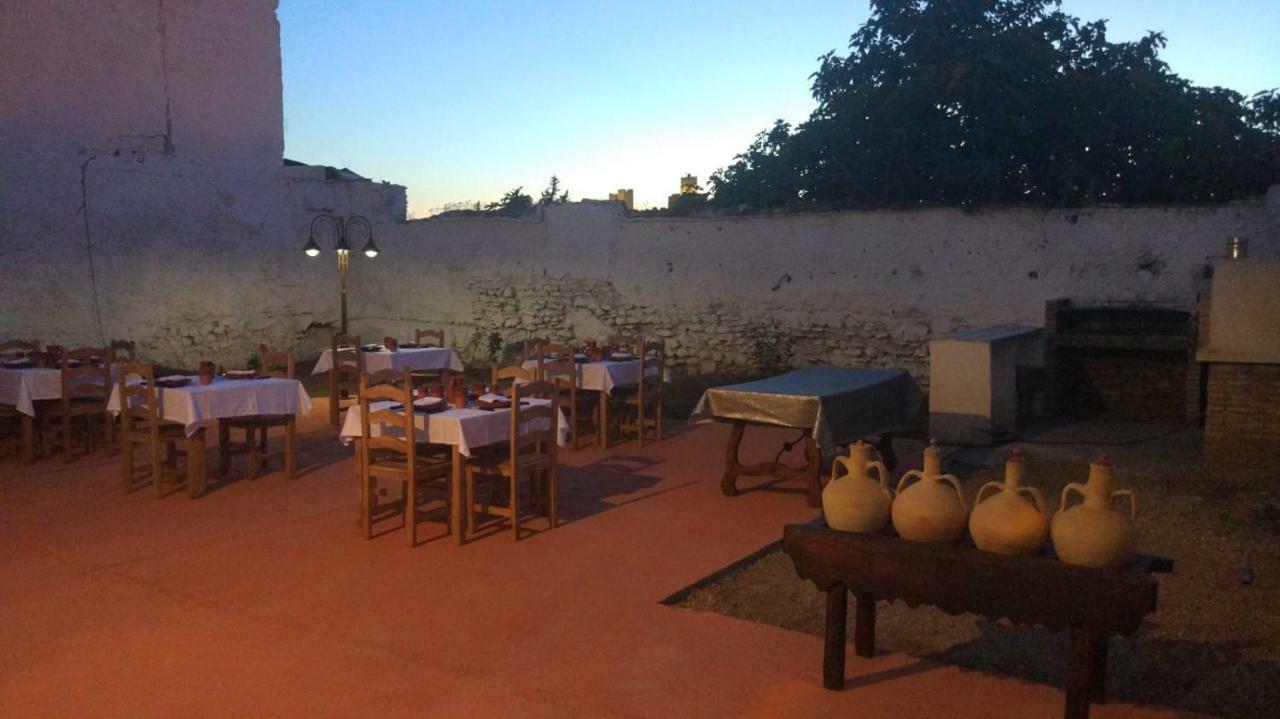 La Casona De La Luz Hostel Guadix Luaran gambar